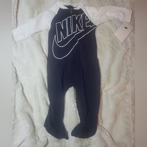 Nike Sleeper 6 months